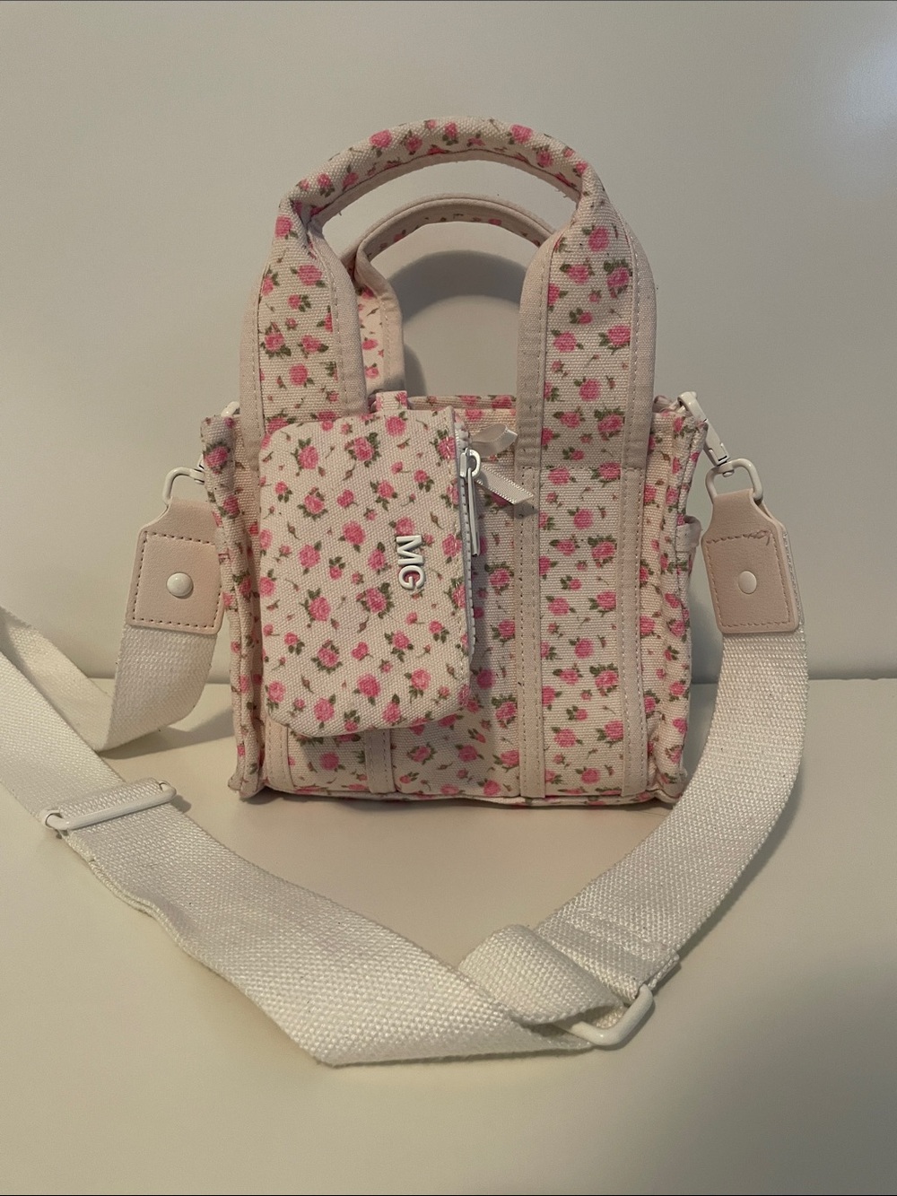 Madden Girl Pink Rose Floral Small Purse with Change Purse